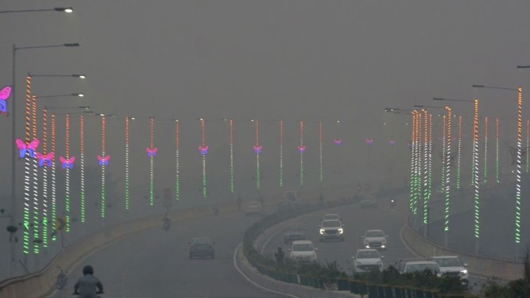 दिल्ली में AQI 400 पार, 5 साल में सबसे प्रदूषित शहर