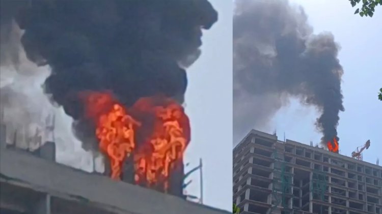 नोएडा सेक्टर 62 में इमारत के टॉप फ्लोर पर लगी भीषण आग
