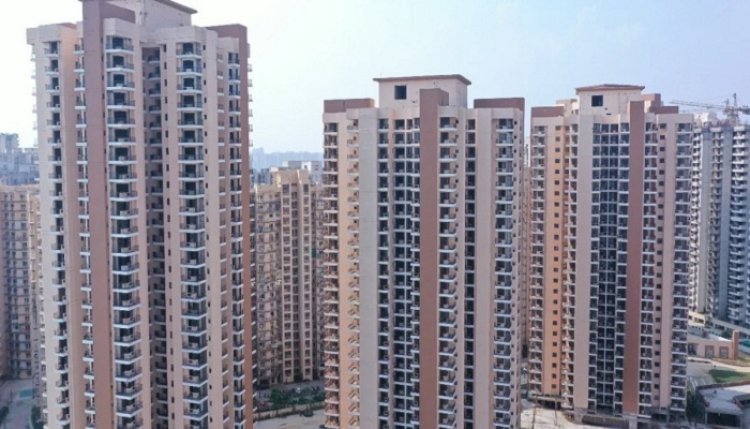 नोएडा में 100 से ज्यादा इमारतें अवैध घोषित, अथॉरिटी जारी कर रही नोटिस