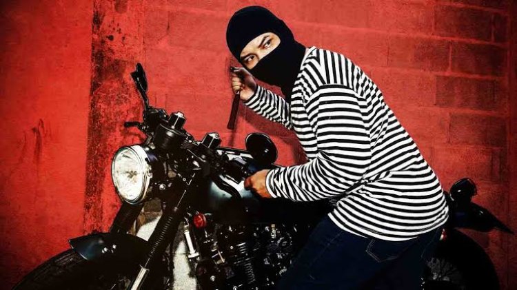 डिमांड पर वाहन चुराकर बेचते थे चोर,पुलिस ने धर दबोचा