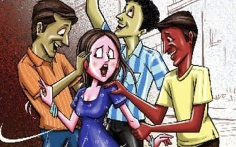 दुकान पर लड़कियों को छेड़ रहे शोहदे, दुकानदार ने टोका तो लाठी डंडों से फोड़ दिया सिर