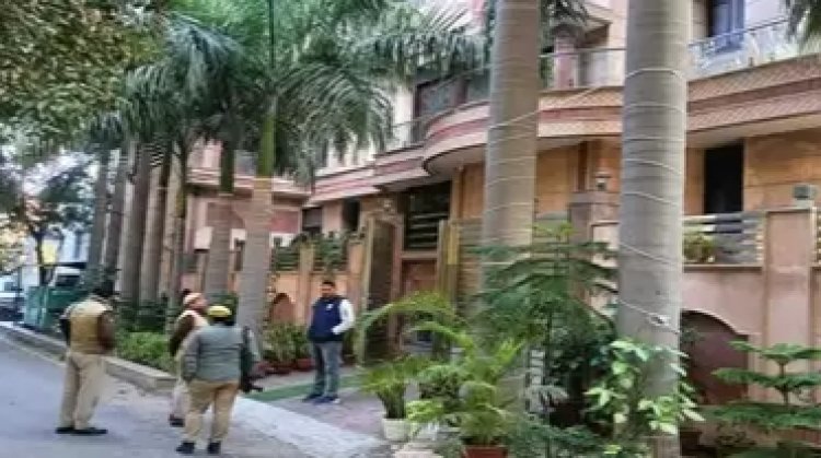 नोएडा अथॉरिटी के पूर्व ओएसडी के घर-ठिकानों पर विजिलेंस का छापा