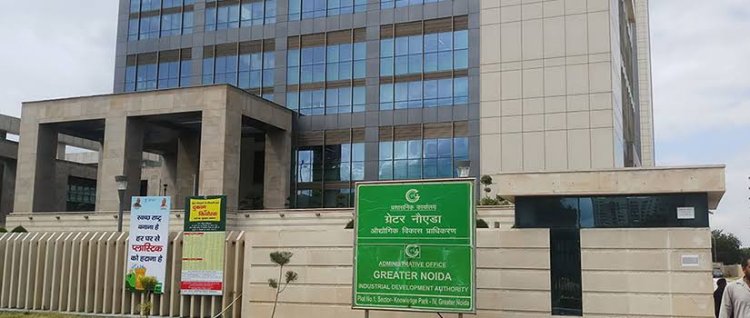 ग्रेटर नोएडा प्राधिकरण के तुस्याना गांव में गरजा बाबा का बुलडोजर