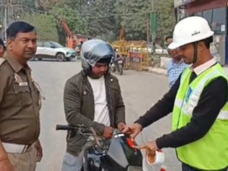 यातायात पुलिस ने नोएडा में 20 वाहनों को किया सीज